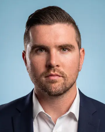 AI headshot example made with Headshotsly
