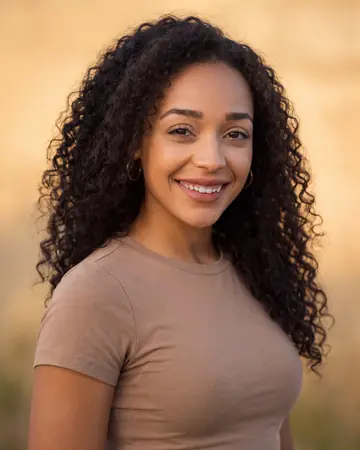 AI headshot example made with Headshotsly